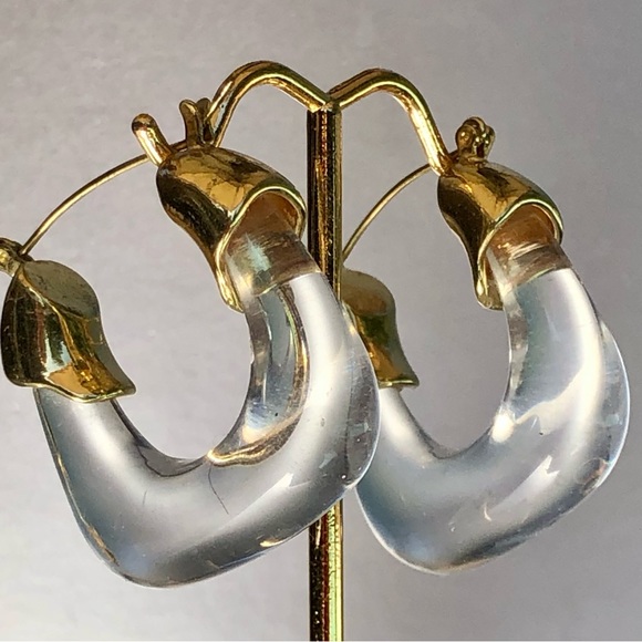 Source Unknown Jewelry - Clear acrylic and gold tone chunky hoop earrings. EUC Estate sale find unsigned